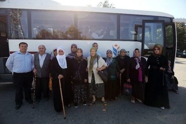 Esenler Belediyesi’nden Yaşlılara Kültür Gezisi