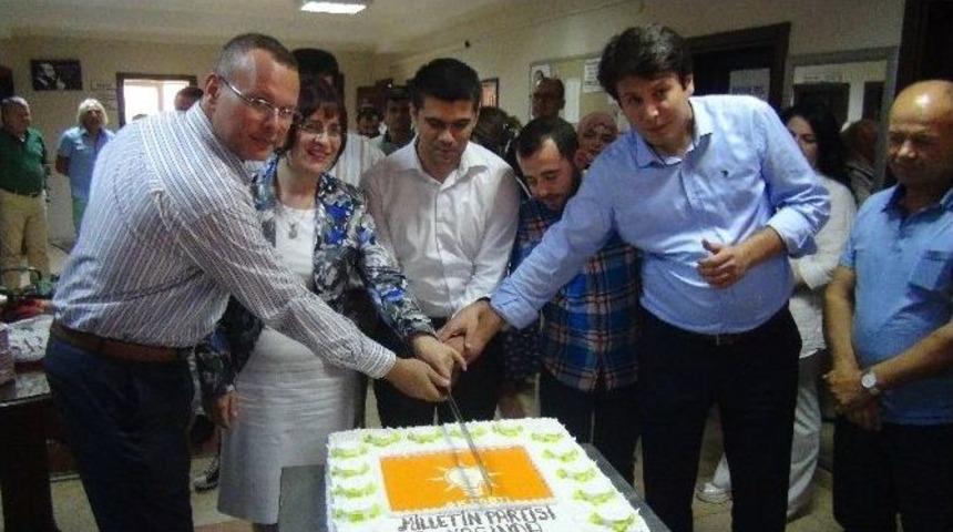 Tekirdağ&rsquo;da Ak Parti&rsquo;nin 13. Kuruluş Yıl D&ouml;n&uuml;m&uuml; Kutlandı