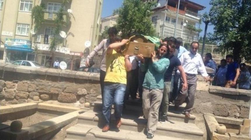 Gazeteci Burhanettin Gers Toprağa Verildi