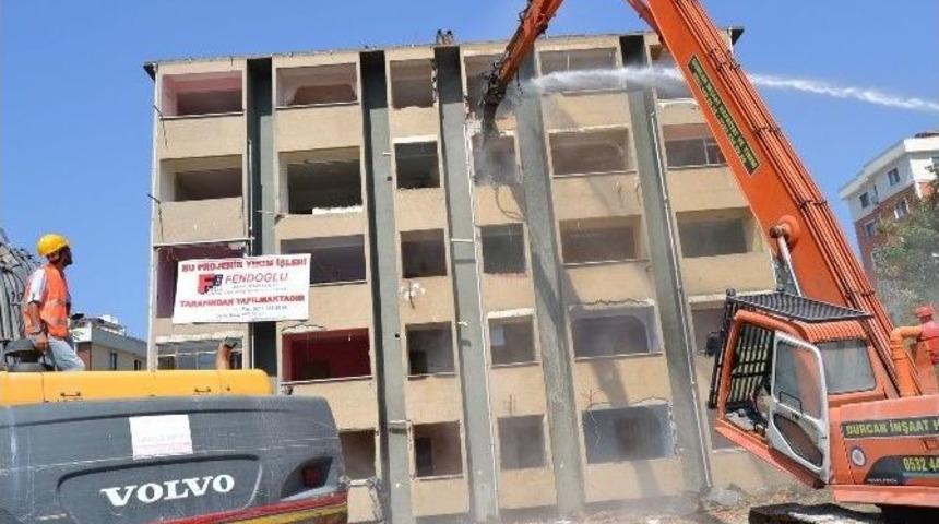 Kartal&rsquo;da Deprem Ve Yerinde D&ouml;n&uuml;ş&uuml;m &Ccedil;alışmaları Devam Ediyor