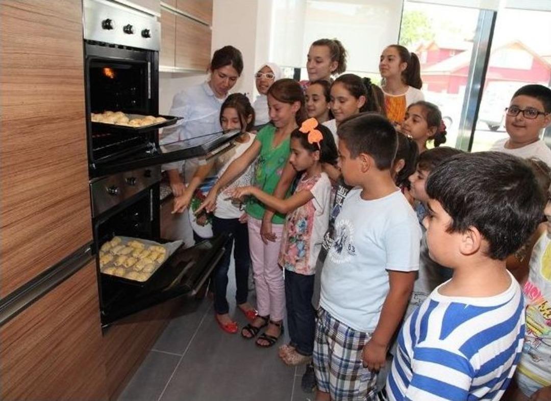 Sgm&rsquo;de Yaz Kursları Devam Ediyor