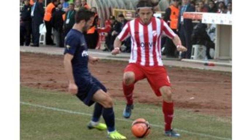 Boluspor&rsquo;da Takım Kaptanlığını İsmail Haktan Odabaşı Getirildi