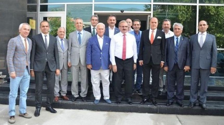 İş Adamları İstikrarın Devamını İstiyor