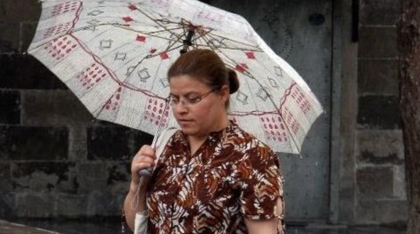 Kayseri&rsquo;de Serinleten Yağmur