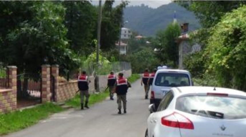 İki Kardeşini &Ouml;ld&uuml;ren Zanlı Teslim Oldu