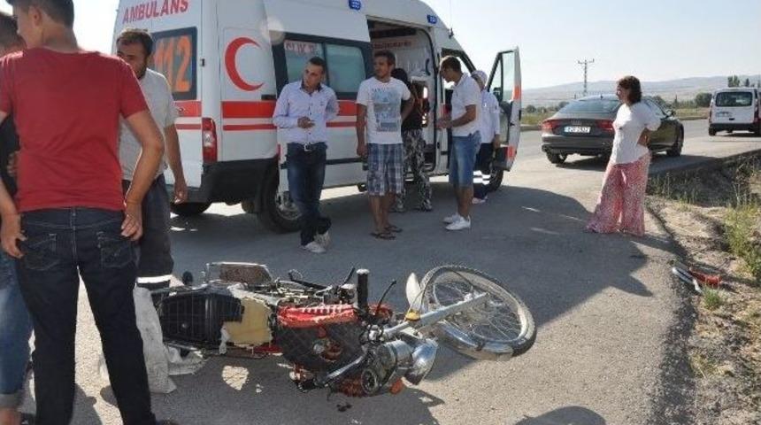 Sandıklı&rsquo;da Trafik Kazası