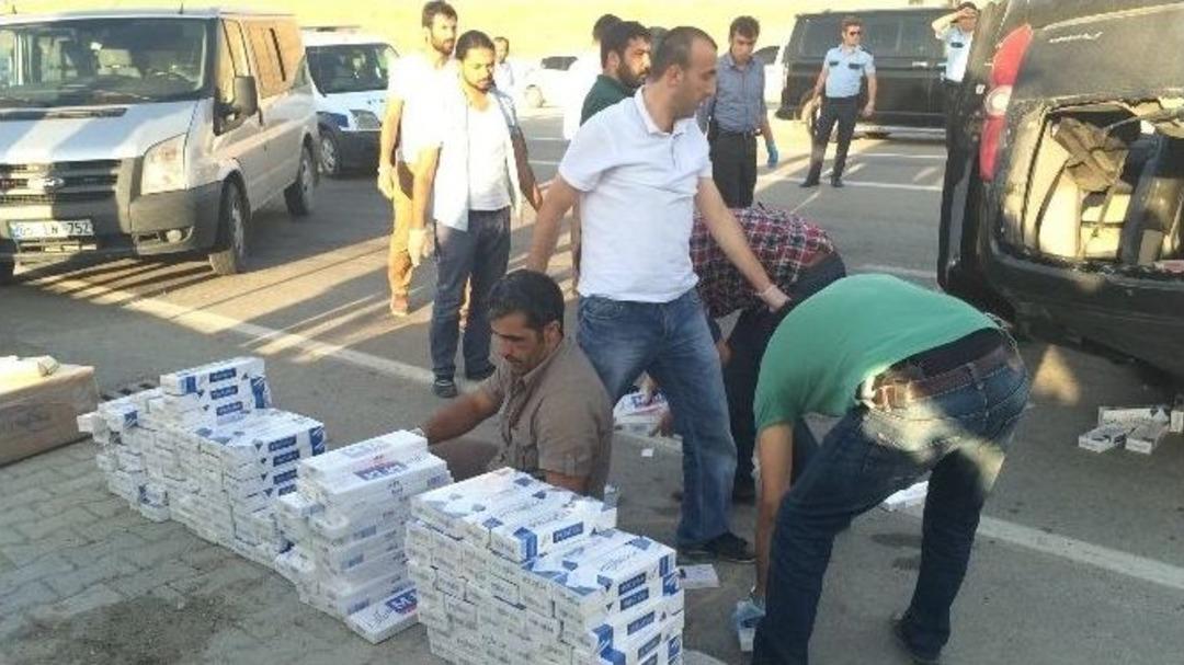 Kaza Yapan Ara&ccedil;tan Ka&ccedil;ak Sigara &Ccedil;ıktı