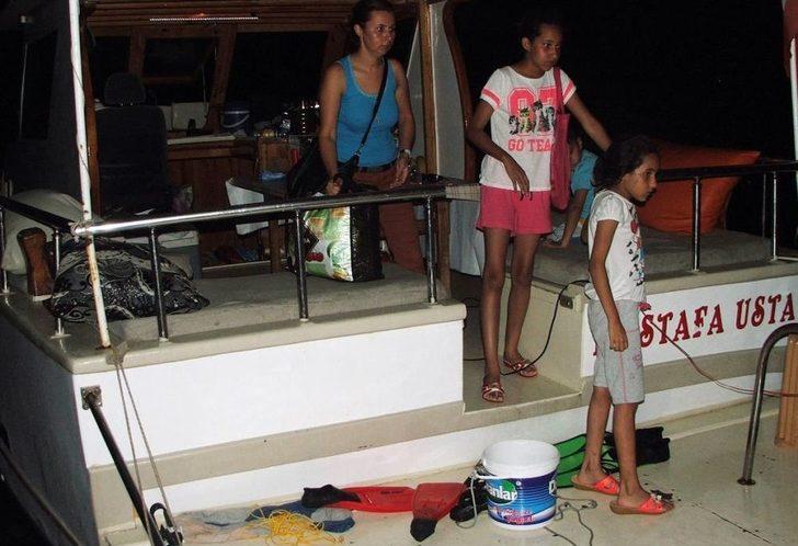 Kemer'de Karaya Oturan Yat Kurtarıldı G3