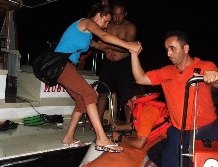 Kemer'de Karaya Oturan Yat Kurtarıldı G4