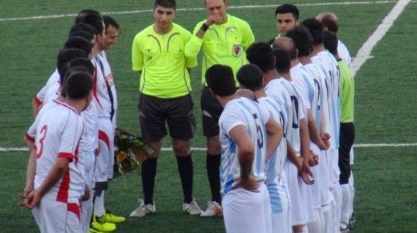 Doktor Bağırdı, Hakem Karşılaşmayı 20 Dakika Erken Bitirdi