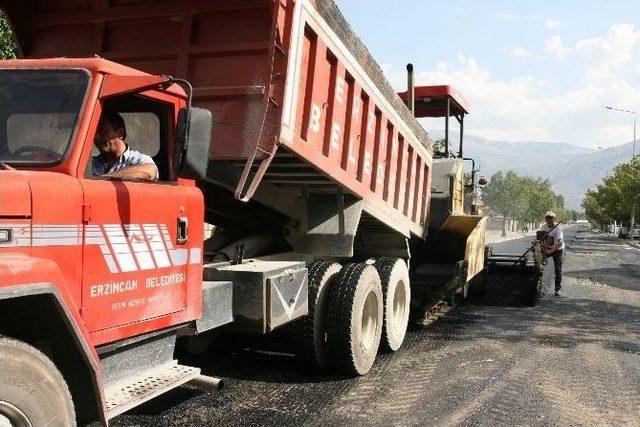 Belediye Ekipleri Gece Gündüz Çalışıyor