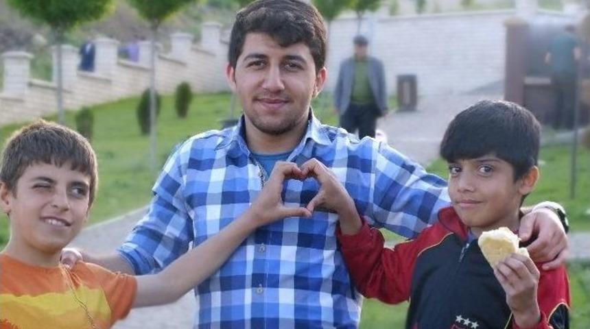 İmam Hatipliler Ve Kimsesiz &Ccedil;ocuklar U&ccedil;urtma Şenliğinde Buluşuyor