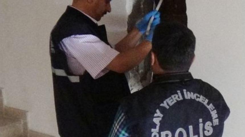 İnşaatın Elektrik Tesisatını &Ccedil;aldılar