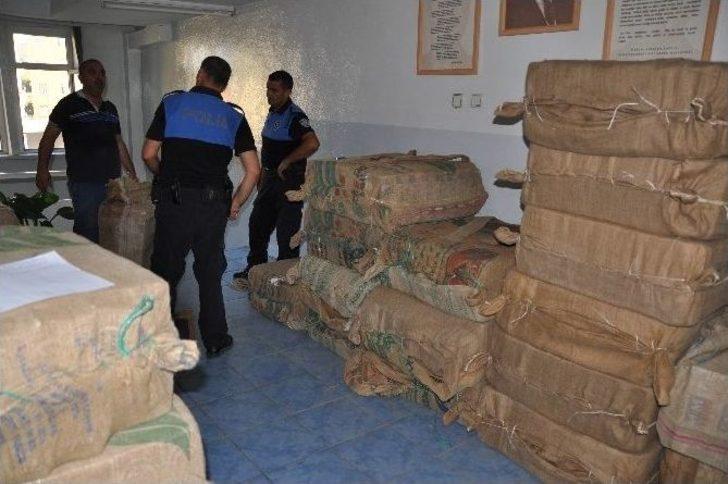 Çuvallara Gizlenmiş Kaçak Sigara Ele Geçirildi G3