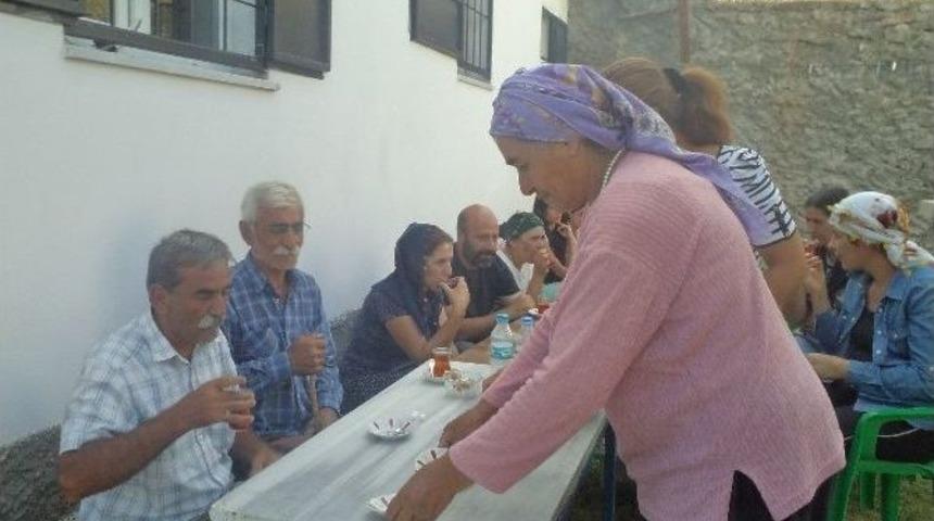 Varto&rsquo;da K&ouml;ye D&ouml;n&uuml;ş Yapan Vatandaş Elektrik, Yol, Su İstiyor