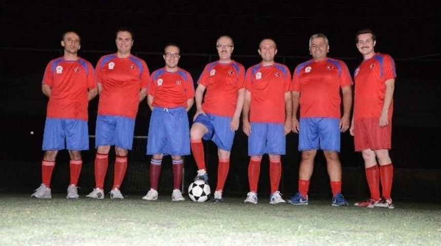 Altıeyl&uuml;l Sahada Stres Attı