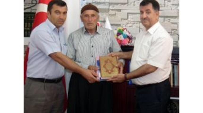 78 Yaşında Kur&rsquo;an Okumayı &Ouml;ğrendi