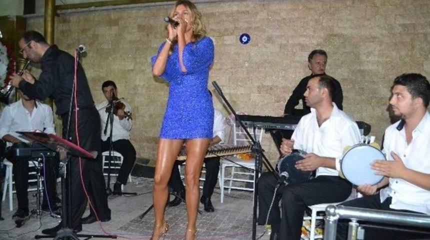 Dillere Destan D&uuml;ğ&uuml;nde Tuğba &Ouml;zay S&uuml;rprizi