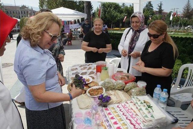 Bolu Günleri Kent Meydanı’nda Başladı