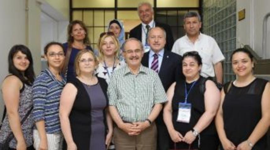 Avrupa&rsquo;daki T&uuml;rk&ccedil;e &Ouml;ğretmenlerinden B&uuml;y&uuml;kerşen&rsquo;e Ziyaret