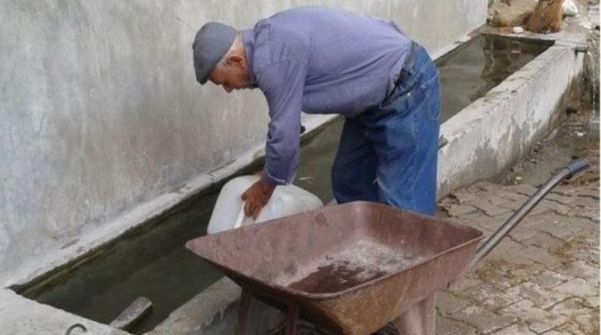 Kuraklık Tek &Ccedil;eşmeye Mahk&ucirc;m Etti