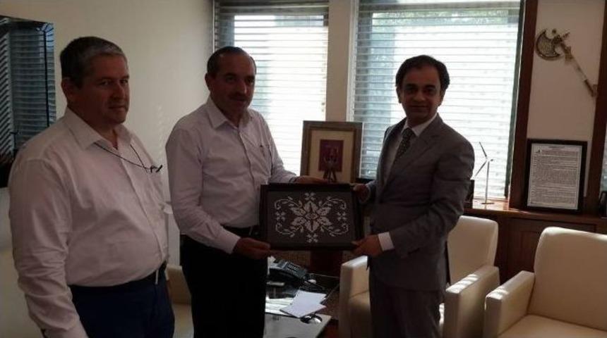 Hasan H&uuml;seyin Uzun İstanbul B&uuml;y&uuml;k Şehir Belediyesini Ziyaret Etti