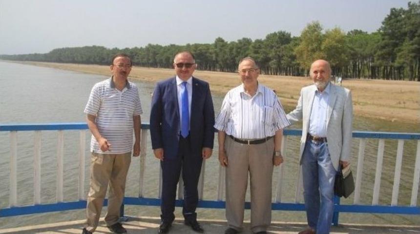 İznik G&ouml;l&uuml; Sahiline Kongre Merkezi