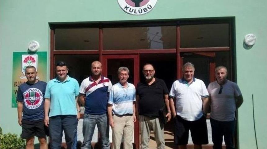 Bursaspor Eski Başkanı Murat G&uuml;lez&rsquo;den Yalovaspor&rsquo;a Destek