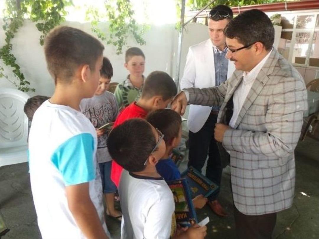 Başkan &Ccedil;elik &Ccedil;ınarlıkuyu Mahallesi&rsquo;ndeydi