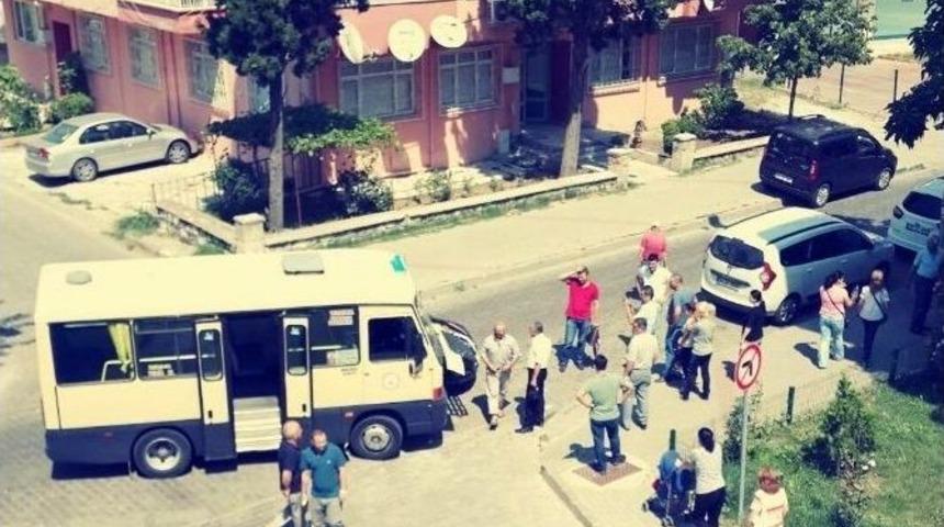 Gelin Arabasıyla Minib&uuml;s &Ccedil;arpıştı
