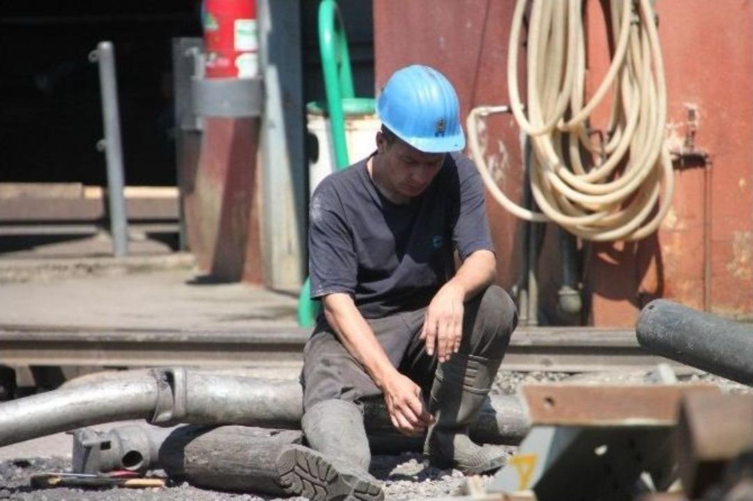Maden İş&ccedil;ileri, İşten &Ccedil;ıkarılan Arkadaşları İ&ccedil;in Yer Altında Eyleme Başladı