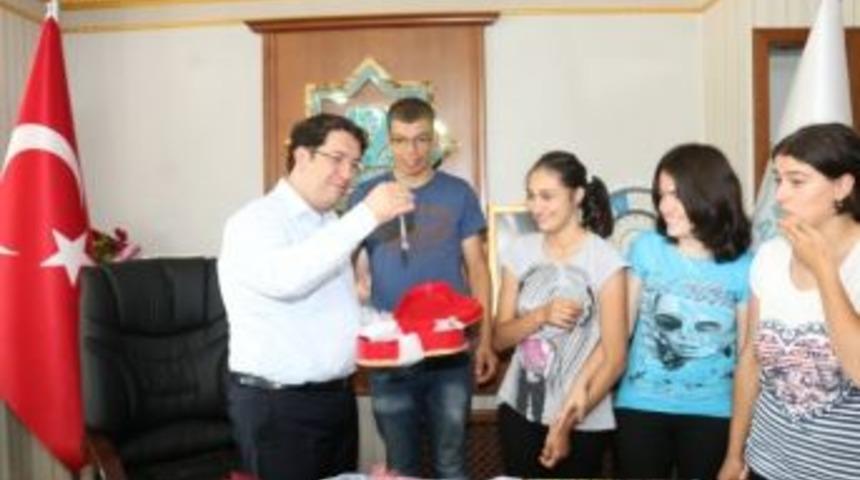 Engelli Gen&ccedil;lerden Başkan Yazgı&rsquo;ya Ziyaret