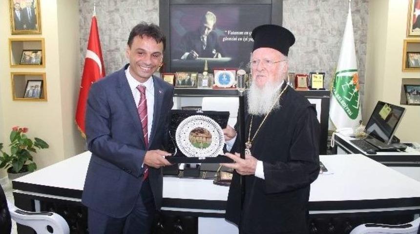 Fener Rum Patriği Bartholomeos&rsquo;dan Ma&ccedil;ka Belediye Başkanı Ko&ccedil;han&rsquo;a Ziyaret