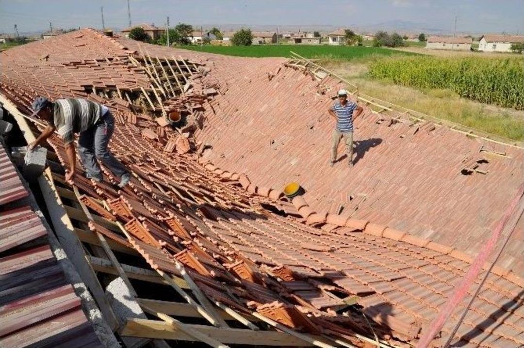 Aksaray&rsquo;da Mandıra &Ccedil;&ouml;kt&uuml;: 2 &Ccedil;ocuk Yaralı