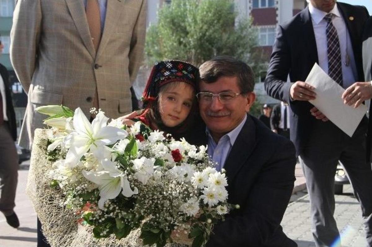 Bakan Davutoğlu Iğdır&rsquo;da