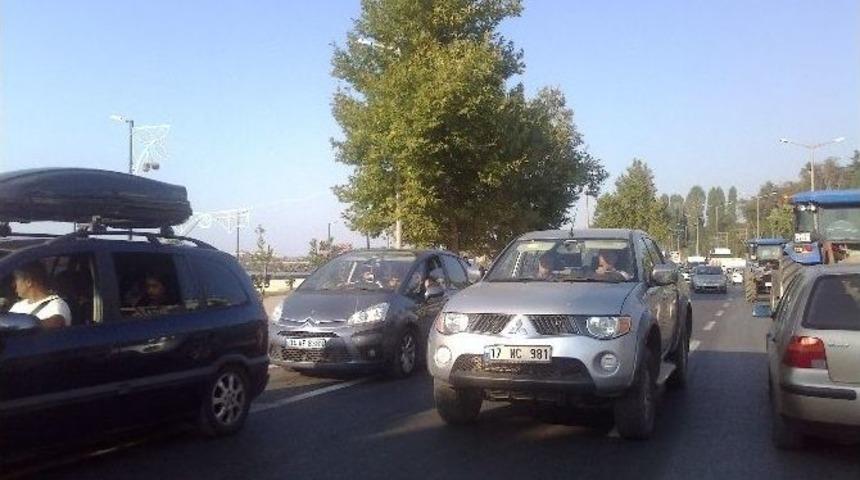 Lapseki&rsquo;de Trafik &Ccedil;ilesi