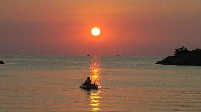 Akçakoca’da Bir Yaz Akşamı Gün Batımı