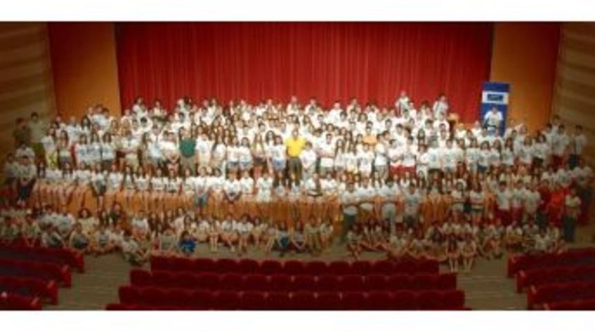 Sabancı &Uuml;niversitesi Lise Yaz Okulu&rsquo;nda Okuyan K&uuml;tahyalı &Ouml;ğrenciler Sertifikaları Aldı