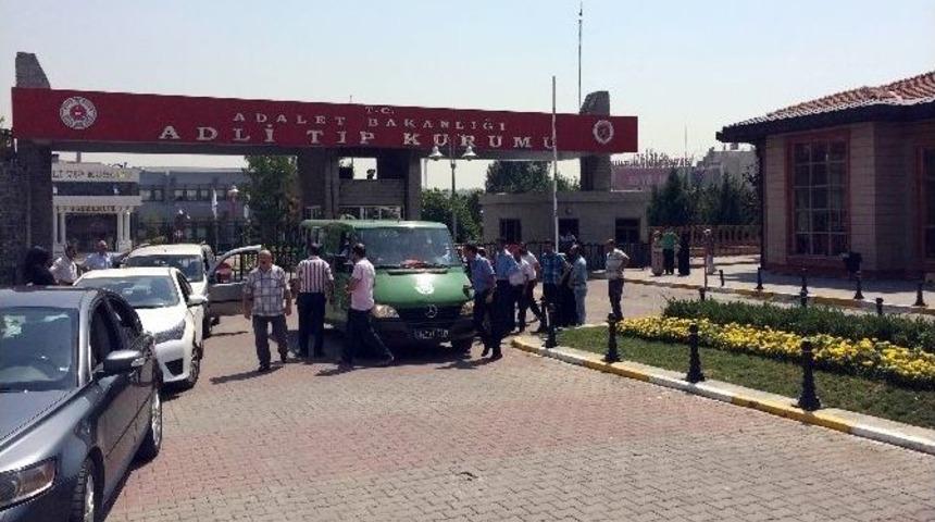 Sarıyer’de Boğulan 2 Kardeşin Cenazeleri Adli Tıp’tan Alındı