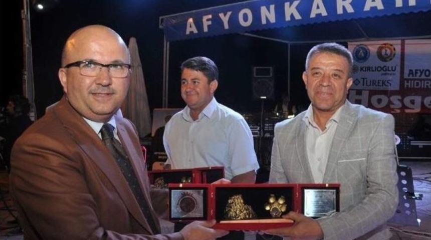 Hıdırlık Yaz Akşamları&rsquo;nda Finali &Uuml;nl&uuml; Sanat&ccedil;ı Mithat K&ouml;rler Yaptı