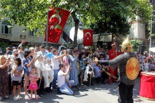 Cami Derneği Yüz Çocuğu Sünnet Ettirdi