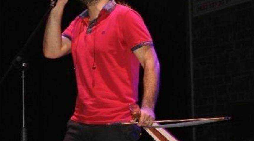 Sel&ccedil;uk Balcı Marmaris&rsquo;te Konser Verdi