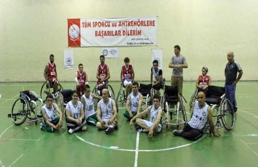 Engelli Oyuncular, Ma&ccedil;ta Y&ouml;netimi Protesto Etti