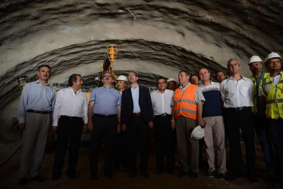 "İstanbul-Bursa-İzmir Otoyol Projesi" Tam Gaz