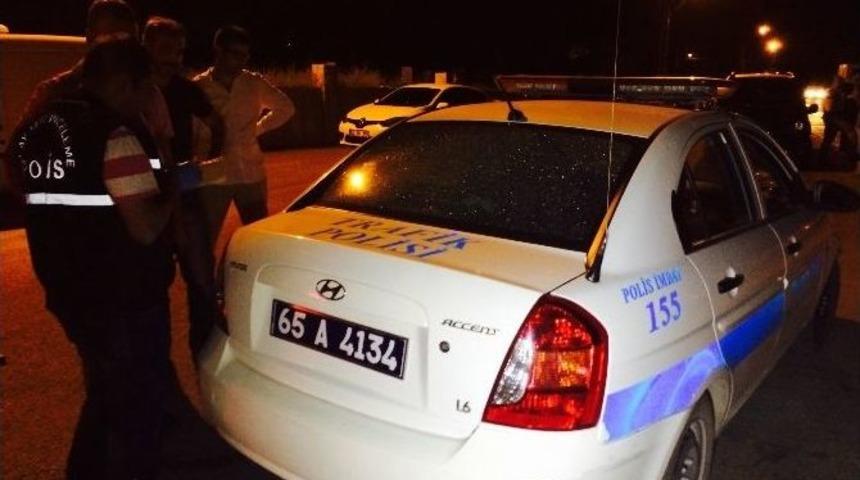 Van&rsquo;da Polis Aracına Silahlı Saldırı
