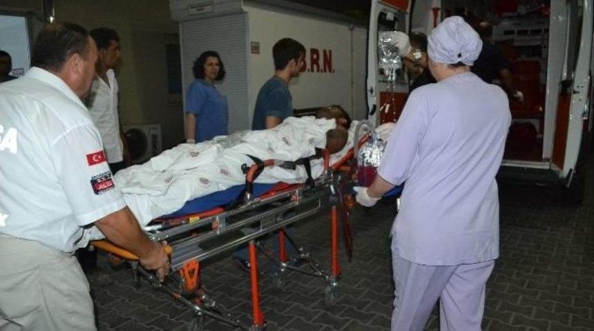 Suriyeliler Birbirine Girdi, 3 Kişi Bıçaklandı