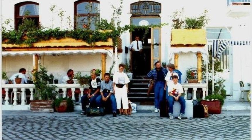 Fo&ccedil;a&rsquo;da &Uuml;nl&uuml;lerin Oteli Turizmin Hizmetinde