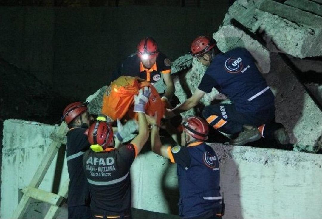 Saat 03.02&rsquo;de Ger&ccedil;eğini Aratmayan Deprem Tatbikatı