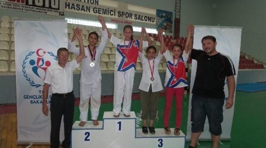 Kamerspor &Uuml;&ccedil;&uuml;nc&uuml;l&uuml;k Kupasını Kaldırdı