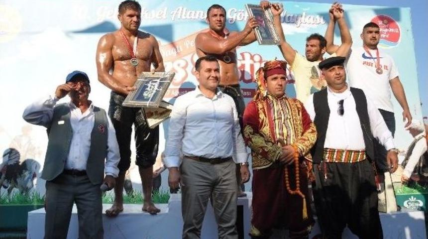 G&ouml;kbel&rsquo;de Başpehlivan Osman Aynur